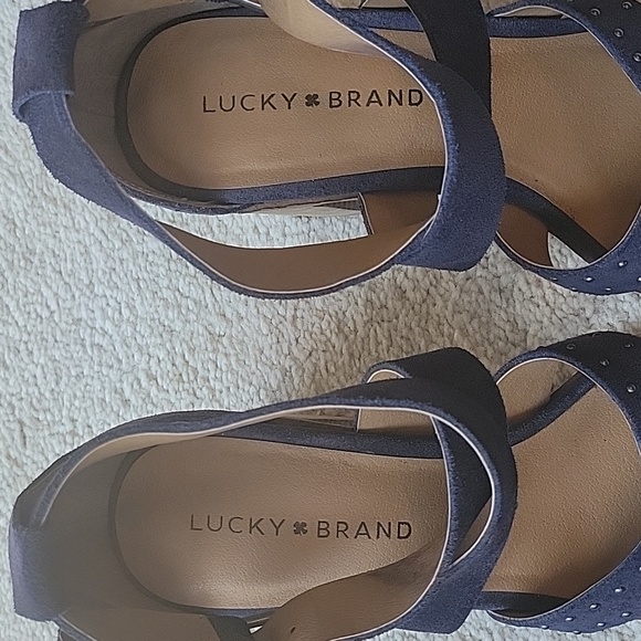 Lucky Brand Stacked Heel Strappy Suede Sandals - Picture 10 of 11